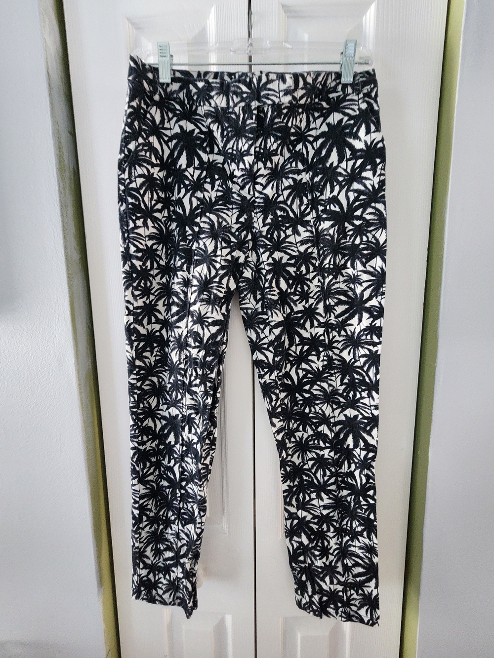 Black & White Palm Leaf Pants Size 6 Artwear Tropical
